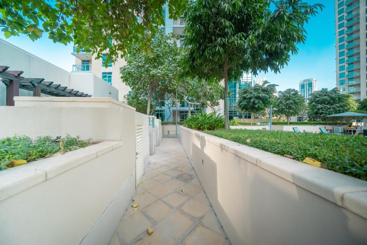 Bellavista - Villa Luxe Resort - 1Br - Burj Residences - Direct Access Dubai Fountain And Mall Exterior foto